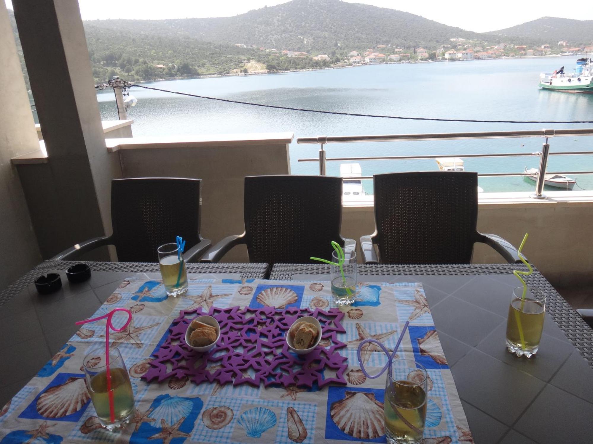 Apartments Selina Vinišće Δωμάτιο φωτογραφία