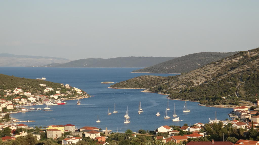 Apartments Selina Vinišće Εξωτερικό φωτογραφία