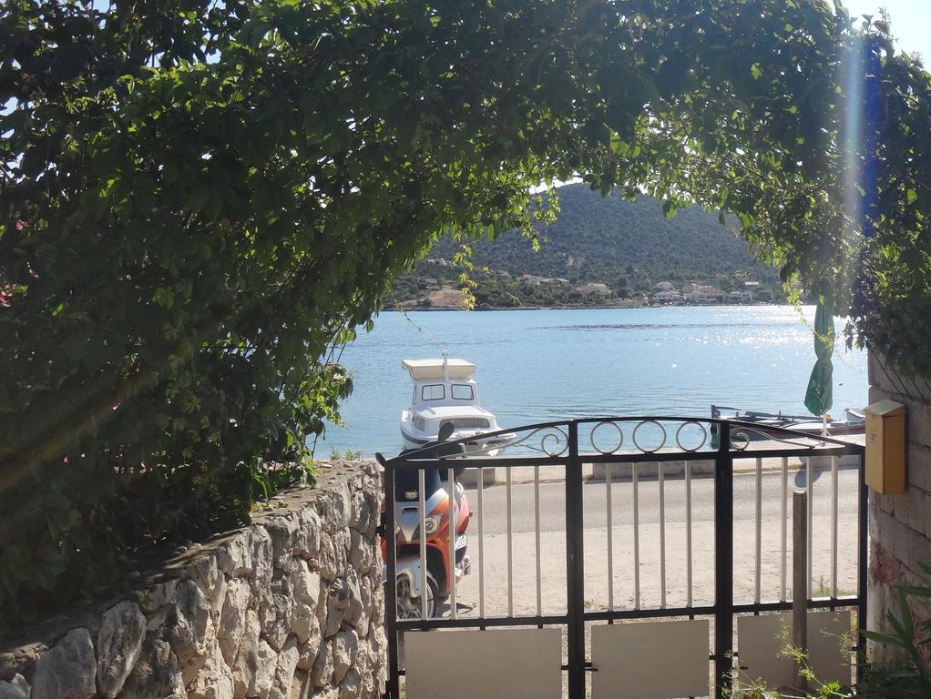 Apartments Selina Vinišće Δωμάτιο φωτογραφία