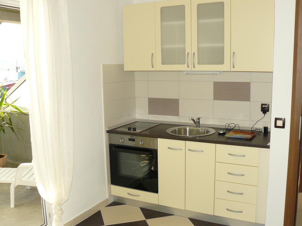 Apartments Selina Vinišće Δωμάτιο φωτογραφία