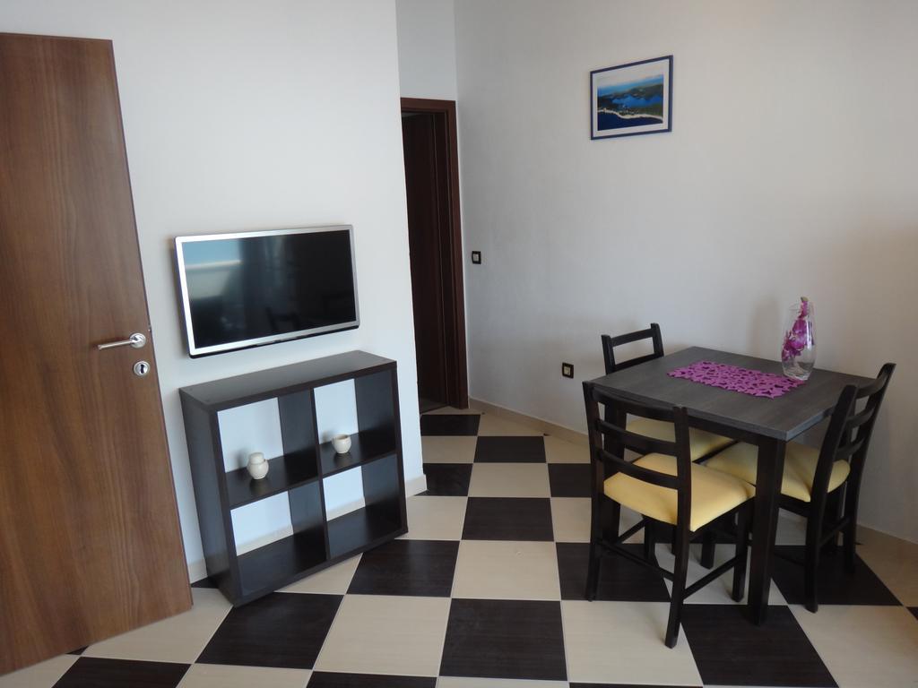Apartments Selina Vinišće Δωμάτιο φωτογραφία