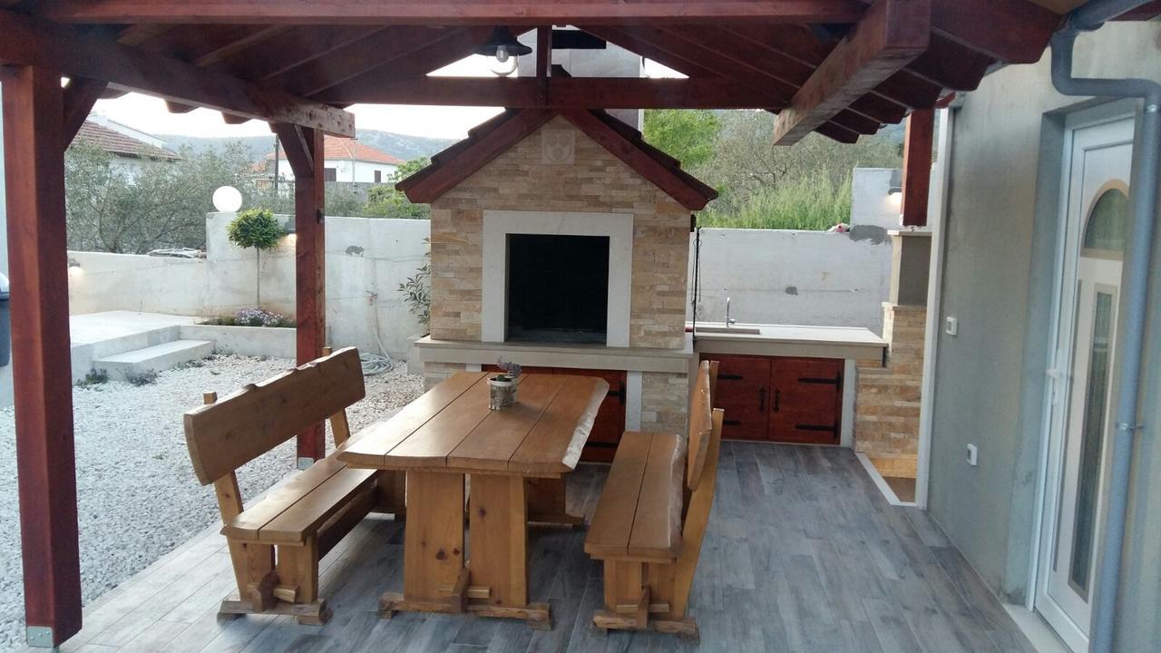 Apartments Selina Vinišće Εξωτερικό φωτογραφία